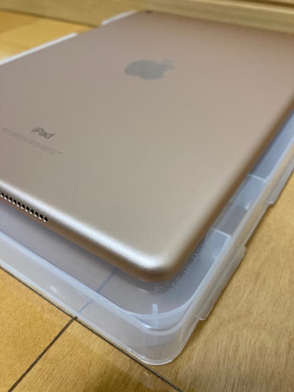 Apple iPad 第6世代 32GB wifiモデル ゴールド