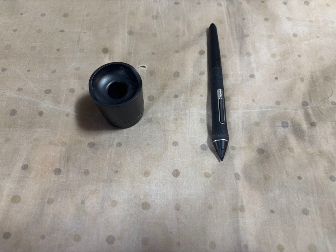 Waccom Cintiq 16 ペンタブレット ペン付き