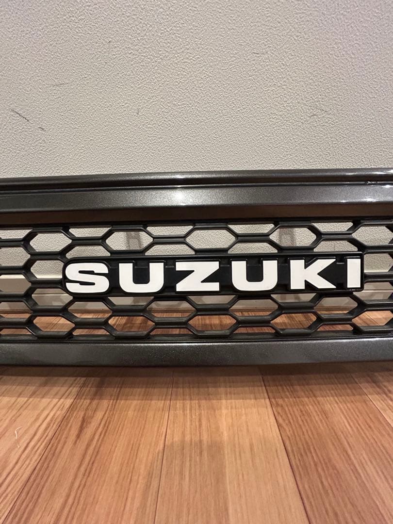 ★超美品★ ジムニー/シエラ　SUZUKI純正オプショングリル★