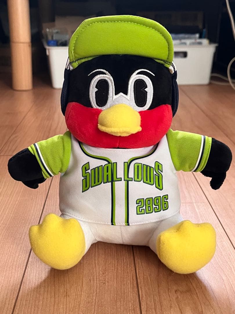 東京ヤクルトスワローズ　お座りつば九郎 CREW Ver 小