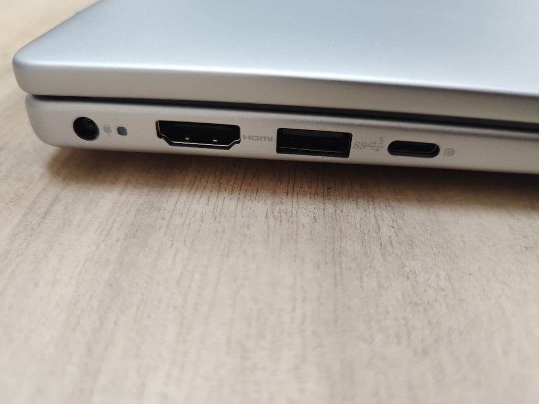 DELL ノートPC シルバー フルHD