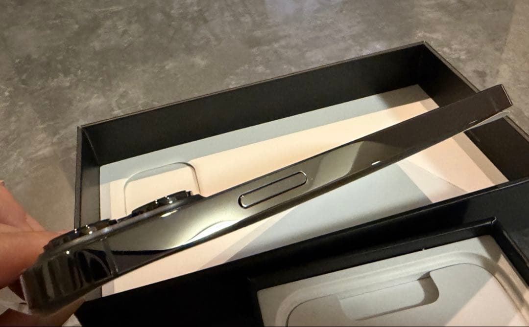 【新品未使用】バッテリー100％ iPhone 13Pro SIMフリー