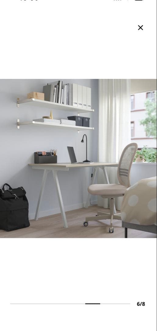 シンプルなホワイトパソコンデスク