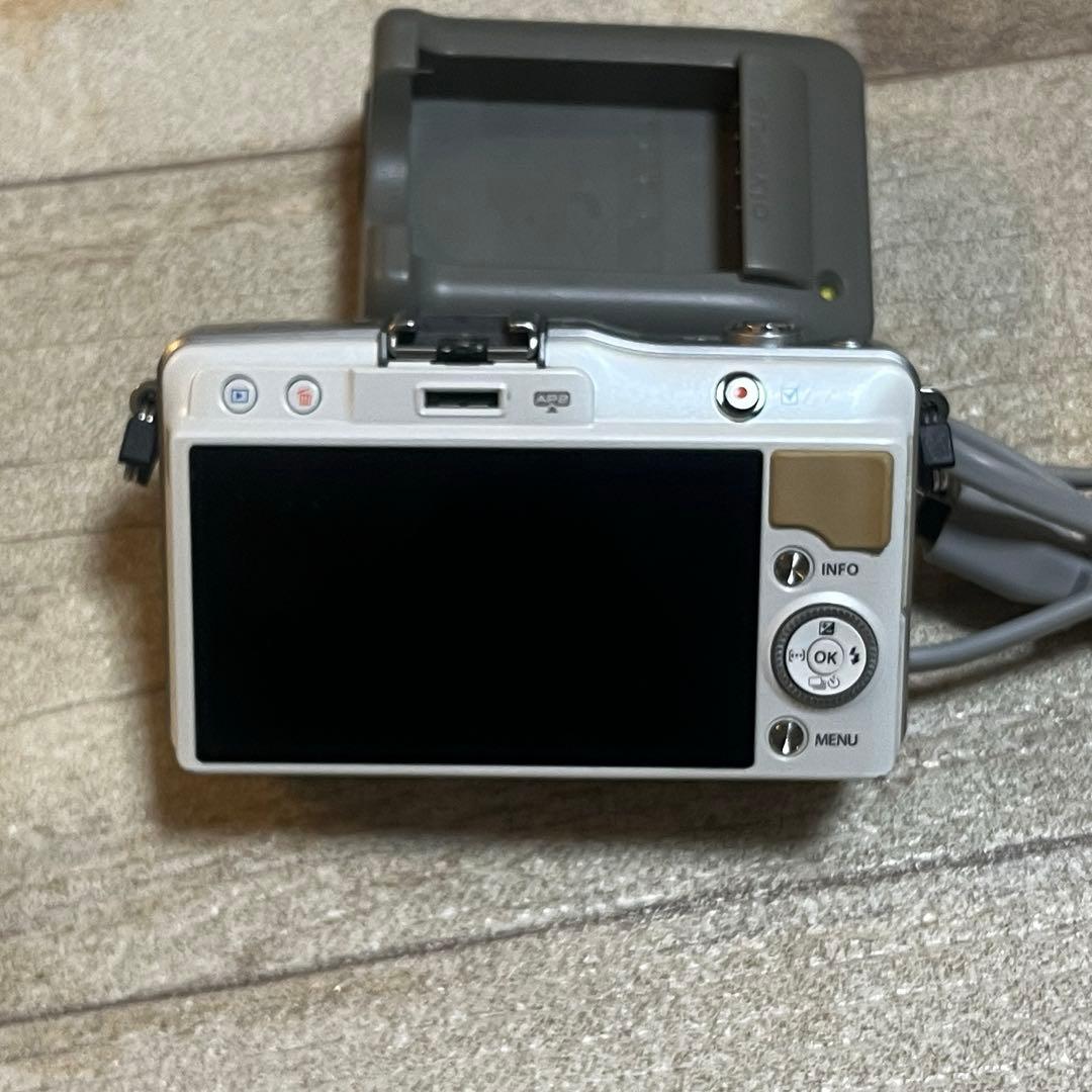 OLYMPUS PEN Mini E-PM2 シルバー