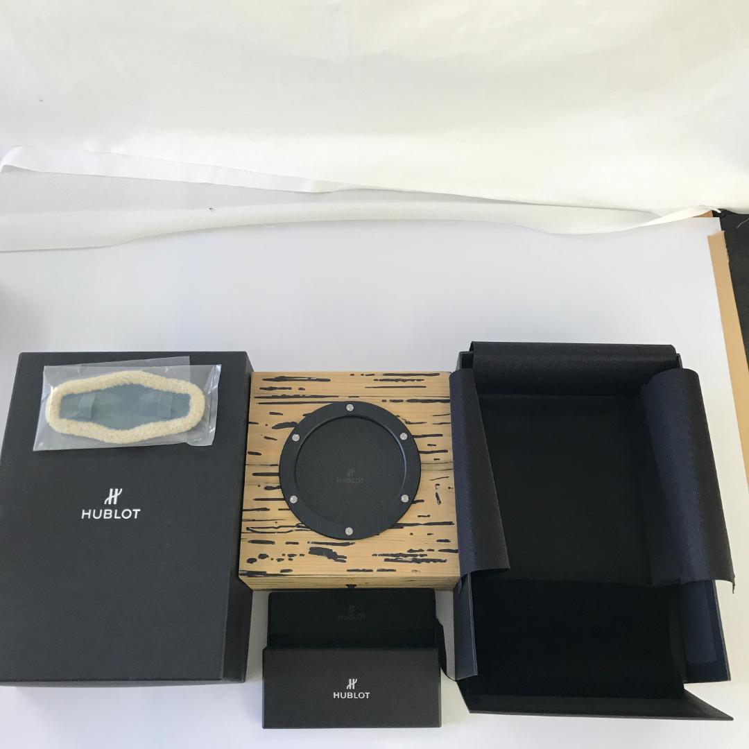 ⭐️正規品HUBLOT ウブロ 純正ボックス 箱 外箱・内箱セット