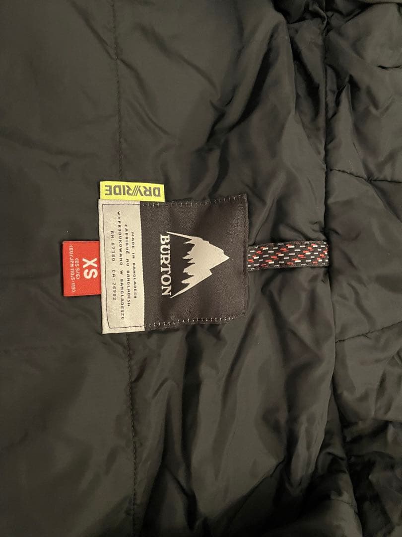 Burtonキッズ　スノボウェアXS