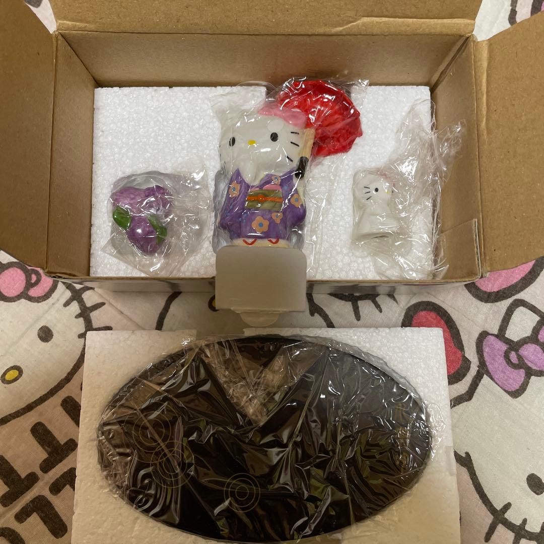 ハローキティ★ キティマンスリーフィギュア　12ヶ月