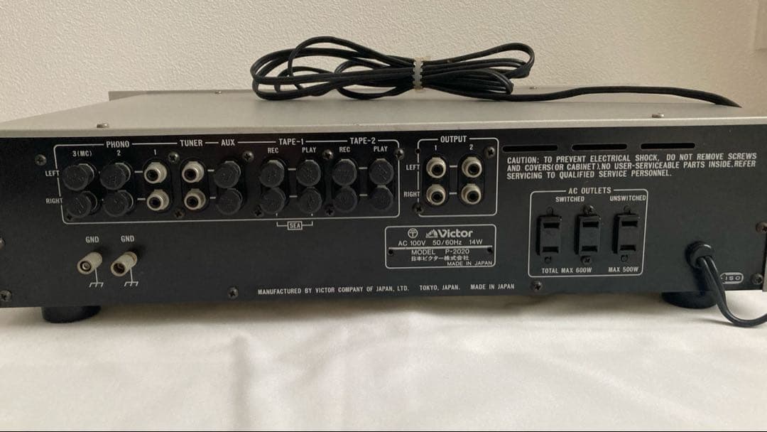 Victor P-2020 プリアンプ