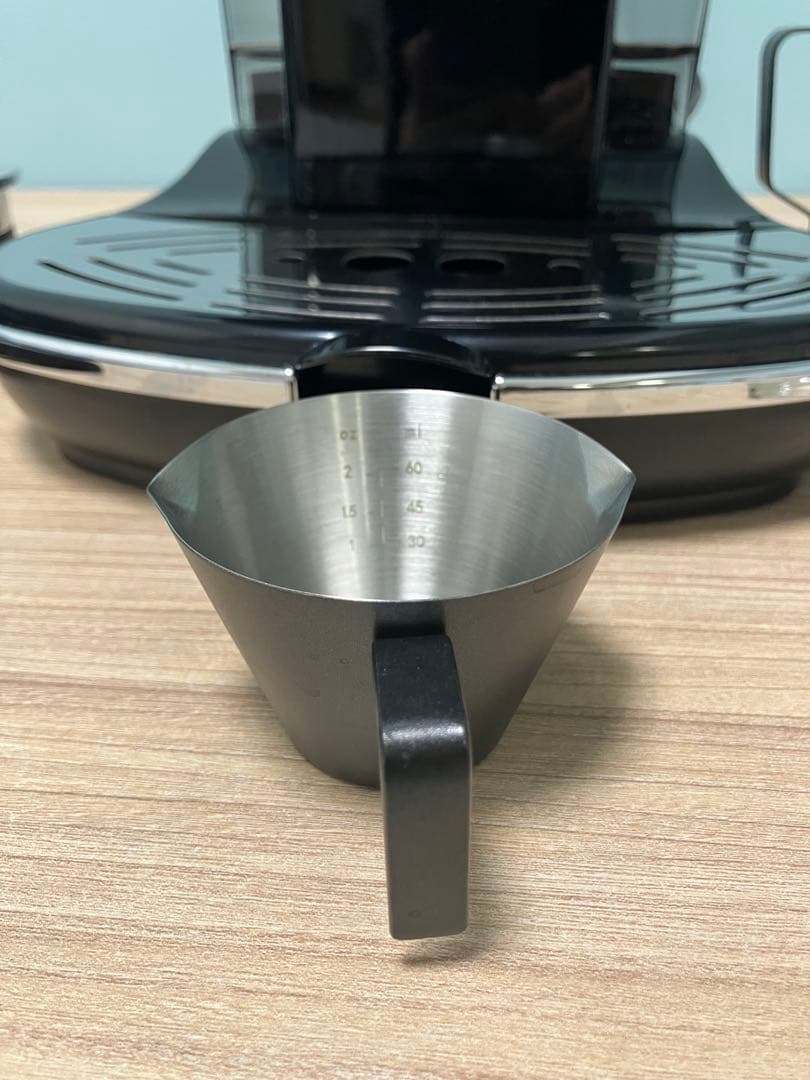 デロンギ エスプレッソマシン ECO310 用具付き