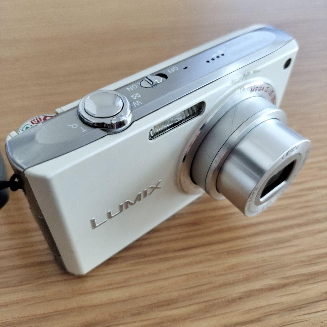 Panasonic DMC-FX33 コンパクトデジタルカメラ　ホワイト