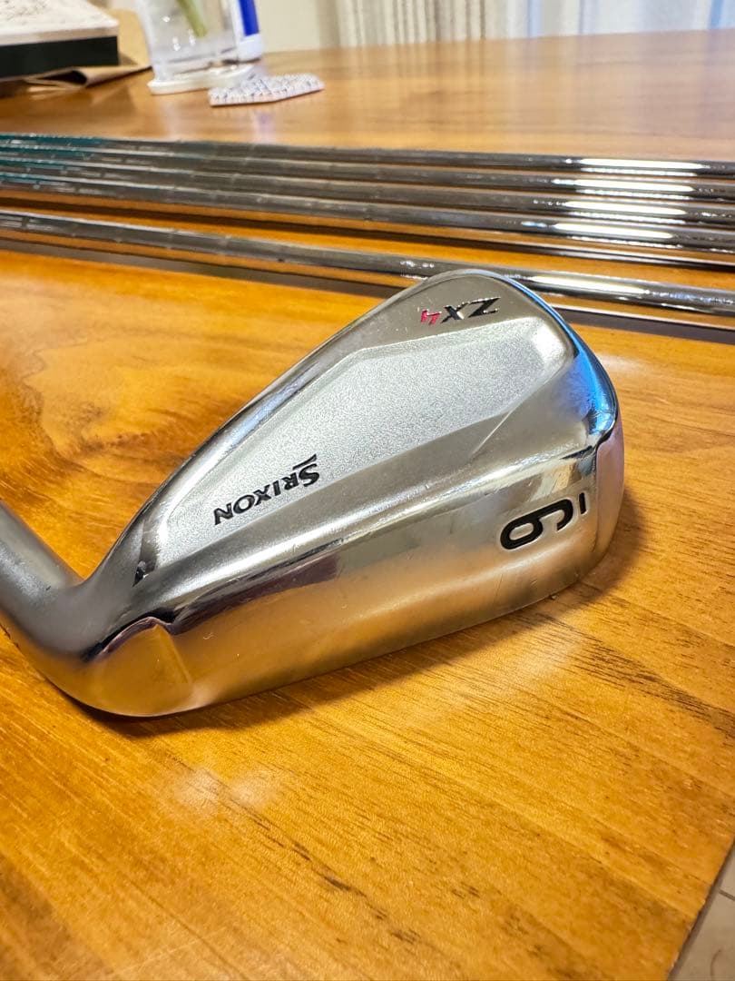 スリクソン　ZX4 6本セット！アイアンカバー付き！！　最値下げしました❤️