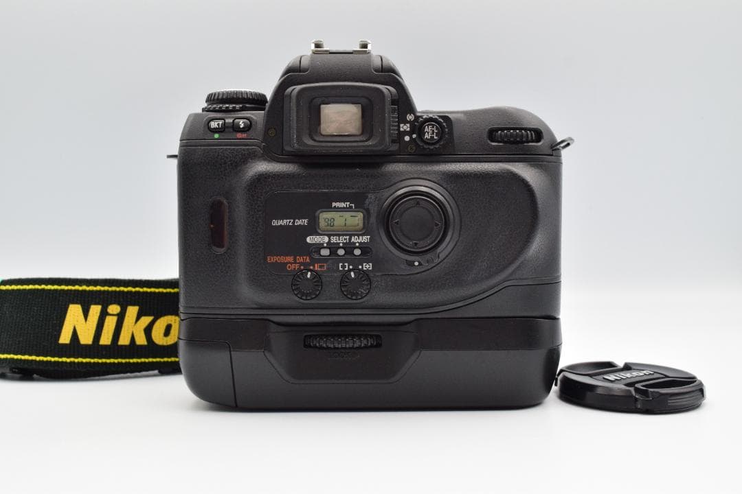 フィルムカメラ Nikon F80S AF NIKKOR 35-70mm