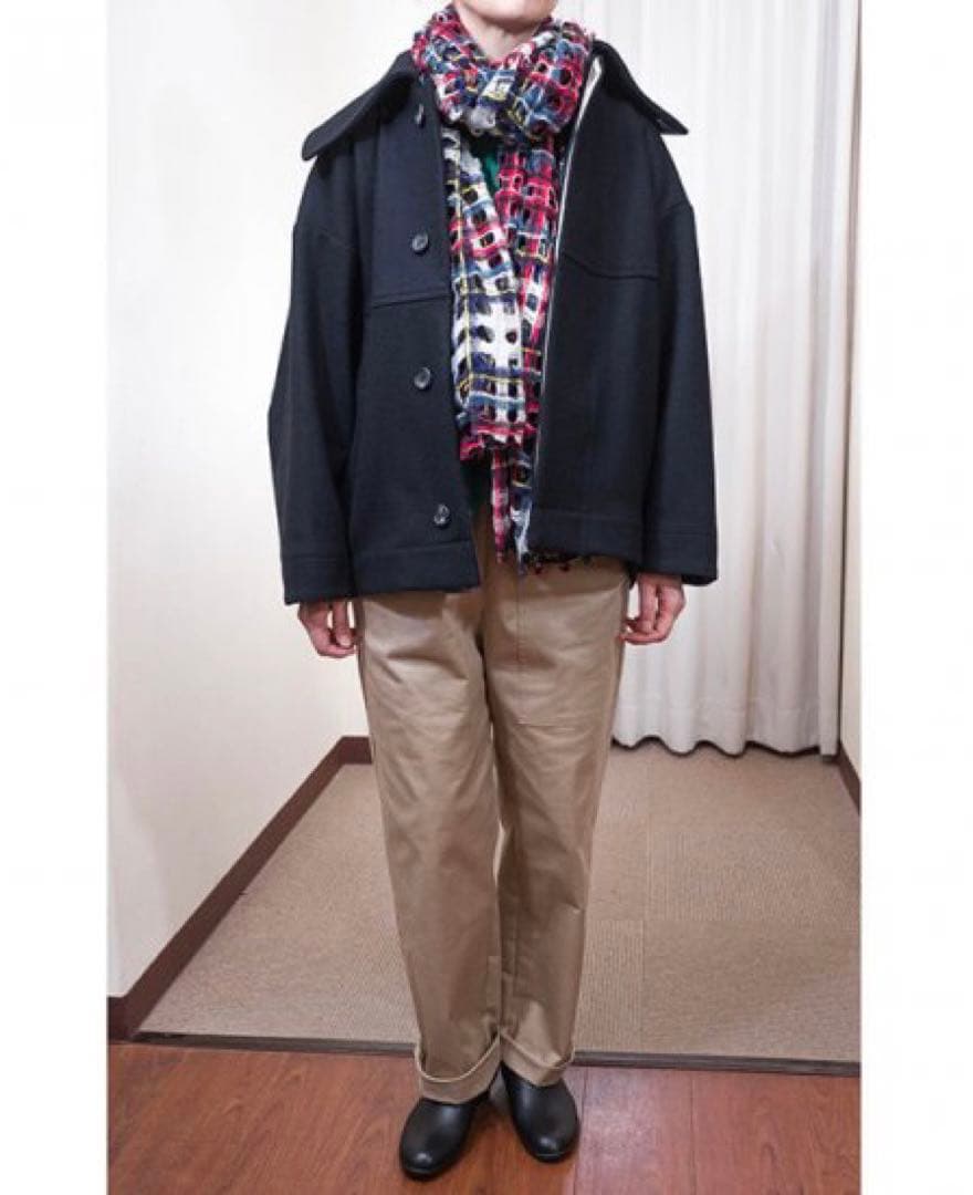 美品　Honnete ショートバルーンコート　ポーランド製　ブラック