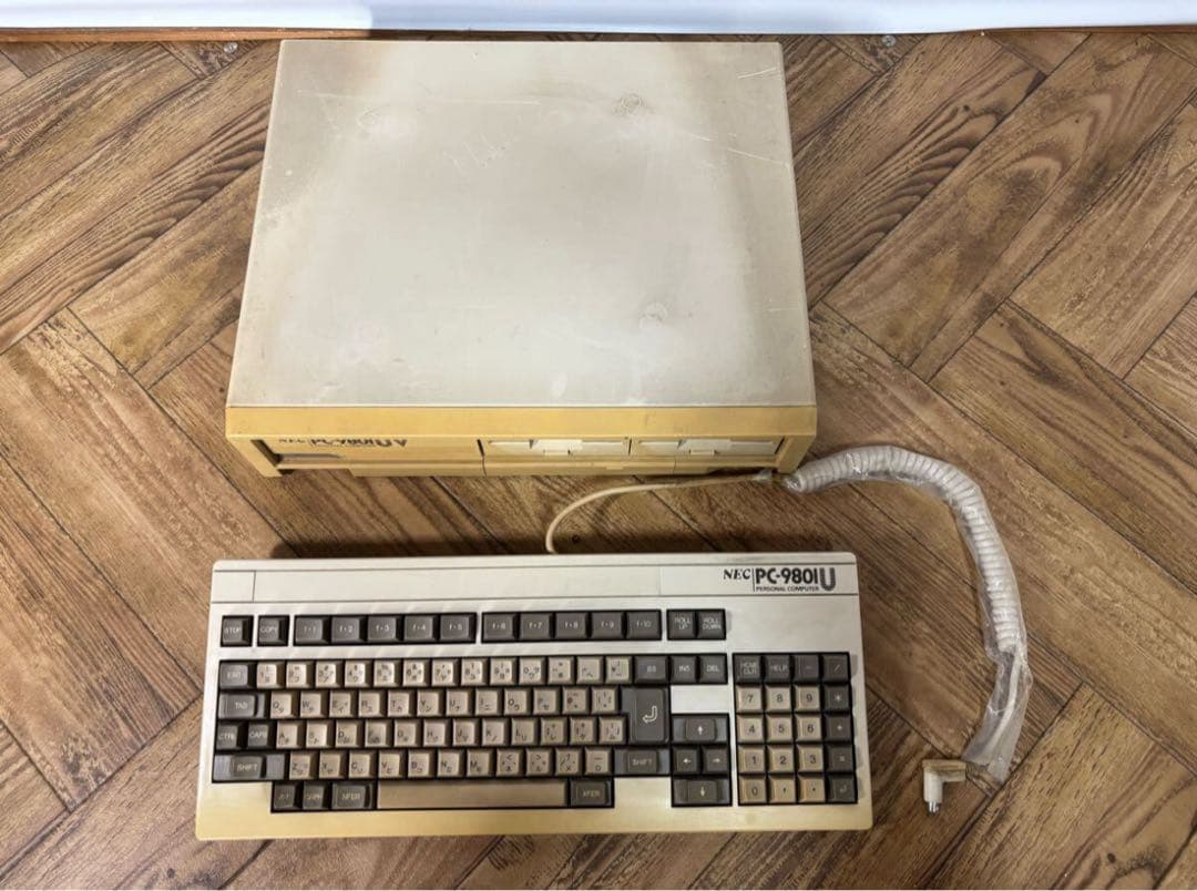 通電OK NEC パーソナルコンピュータ PC-9801UV キーボード付き