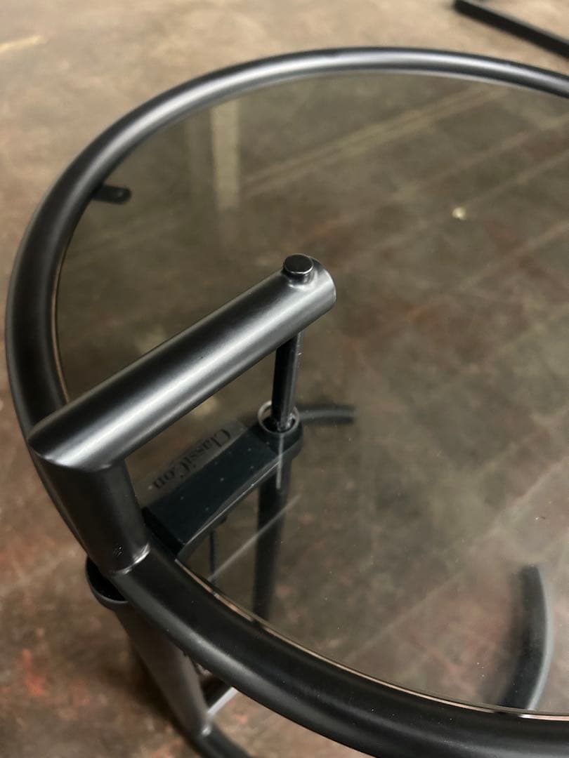 ClassiCon E-1027 サイドテーブル　【展示品】【定価23万円】