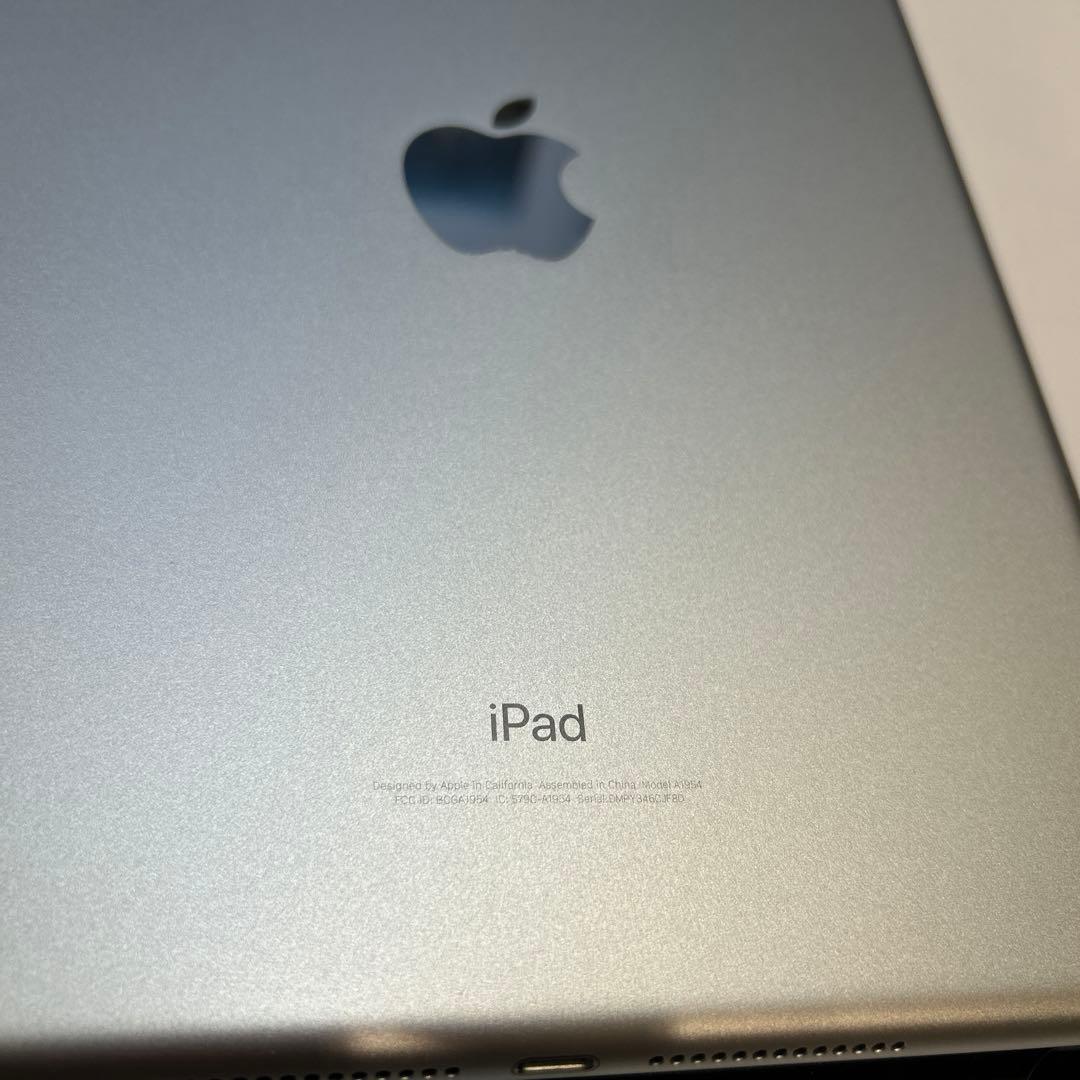 iPad 第6世代　A1954 9.7インチ　32GB