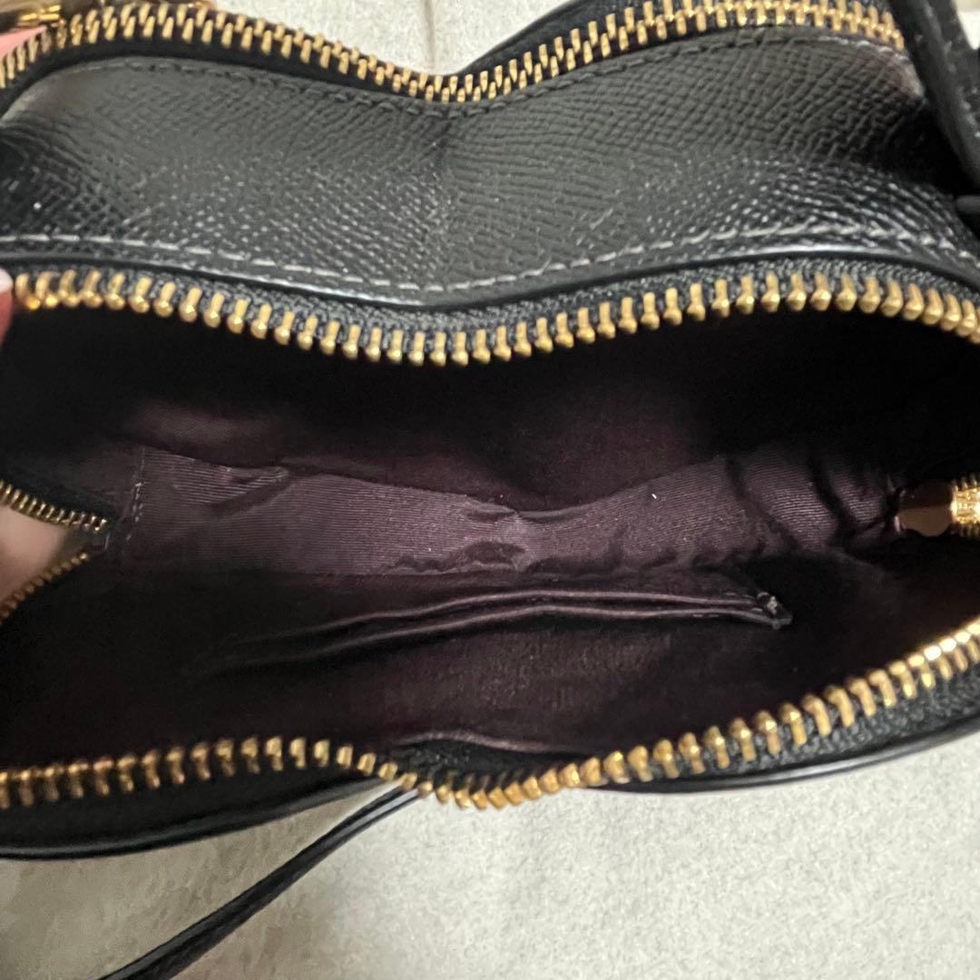 COACH ハートクロスボディバッグ