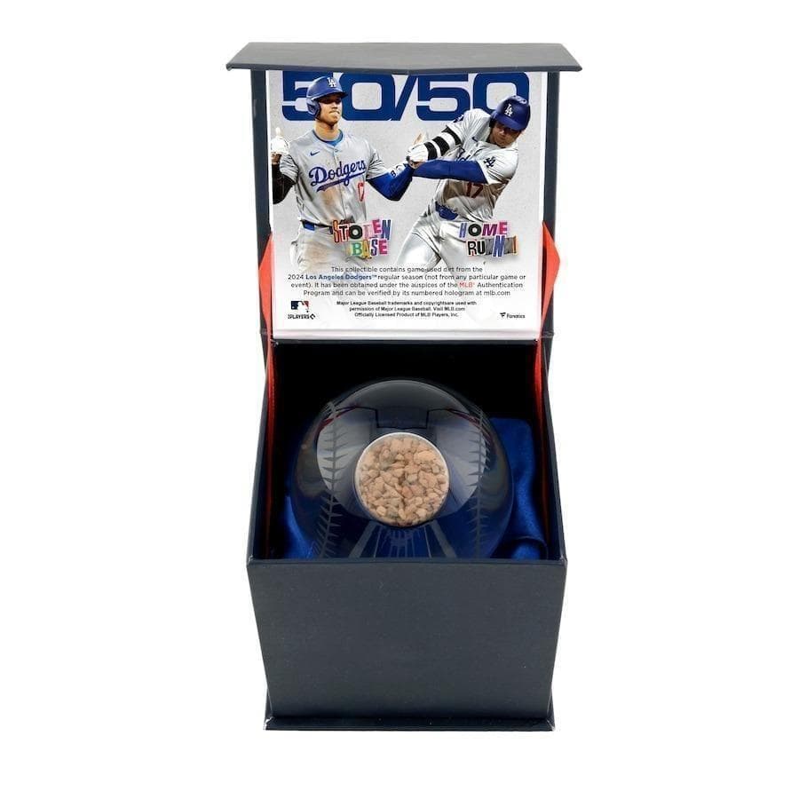 大谷翔平 50-50記念 クリスタル 野球ボール ゲーム使用済みの土付き 102