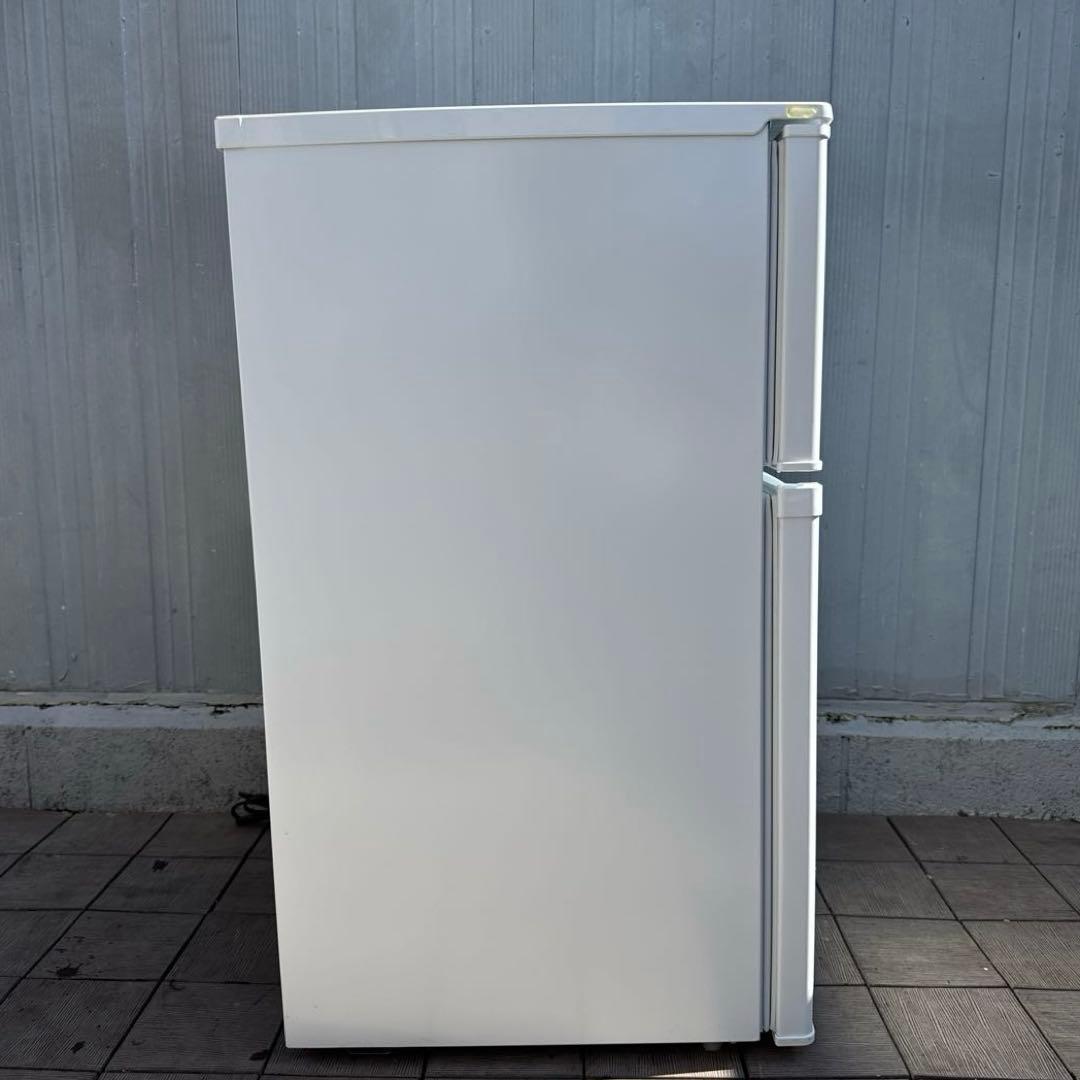 美品 アイリスオーヤマ 2021年製 冷蔵庫 90L コンパクト 小型 静音