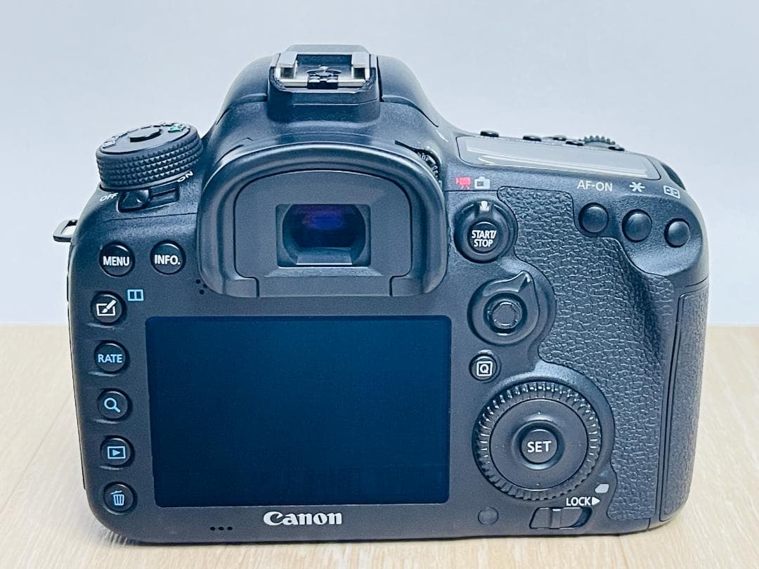 ★美品級★ キャノン Canon EOS 7D Mark II