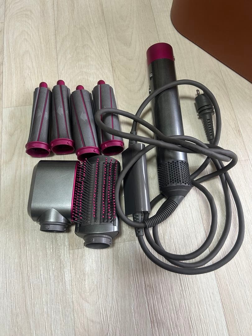 Dyson カールドライヤー