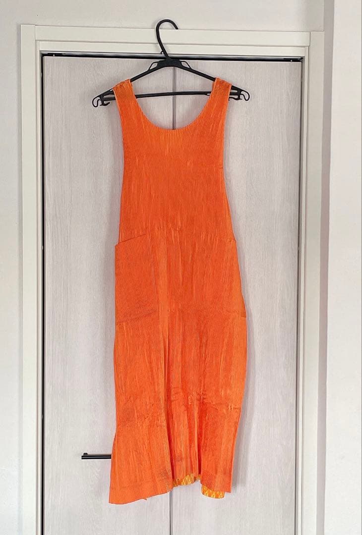 【新品】　イッセイミヤケ　プリーツ　エプロン　オレンジ　2way