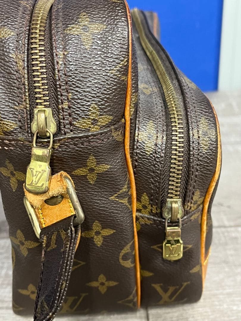 LOUIS VUITTON ルイヴィトン　ショルダーバッグ モノグラム 廃盤