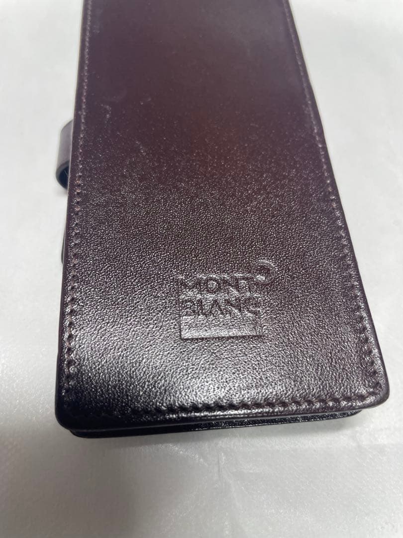 モンブラン　MONTBLANC レザーペンケース　本革　3本差し　バーガンディ色