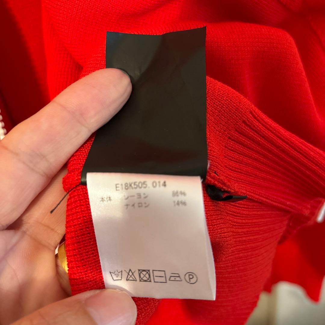 ami 赤 ジップアップセーター