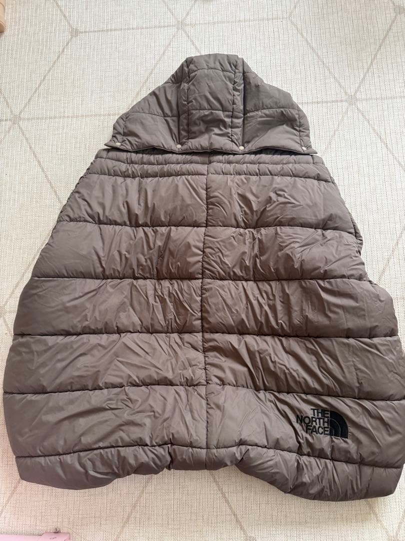 THE NORTH FACE ダウンカバー　抱っこ紐カバー　ジェルブランケット
