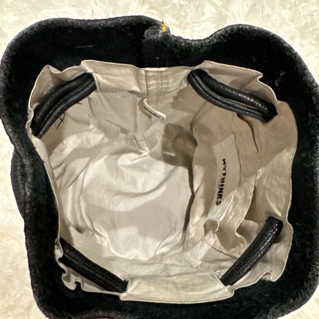 MYTHINKS レザー巾着バッグ 本革 円筒形 ドローストリング仕様 ブラック