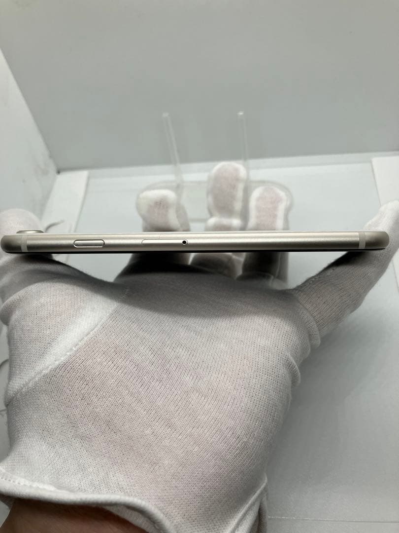 美品 iPhone SE3 128GB バッテリー100% SIMフリー