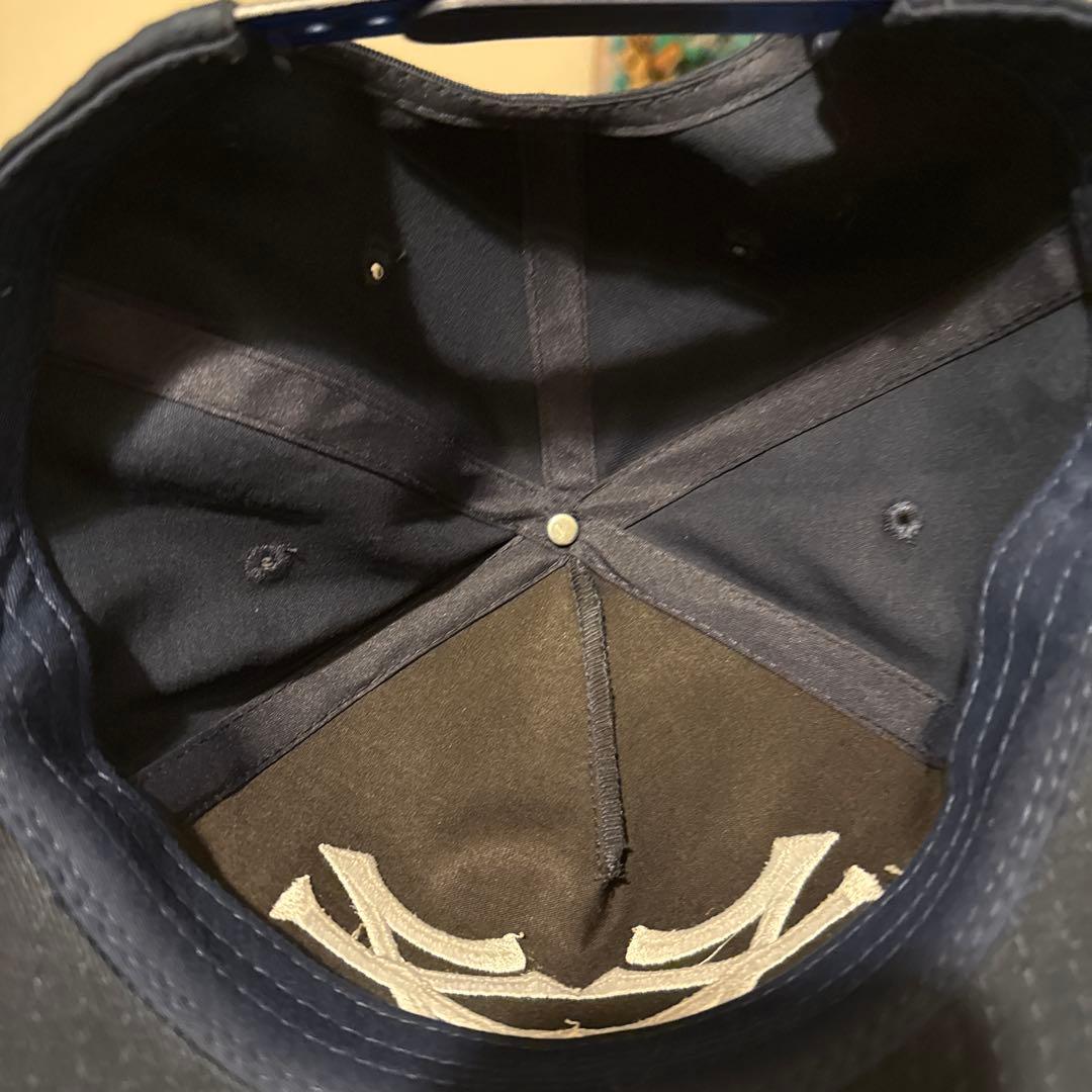 ネイビー 刺繍ロゴキャップ oMA