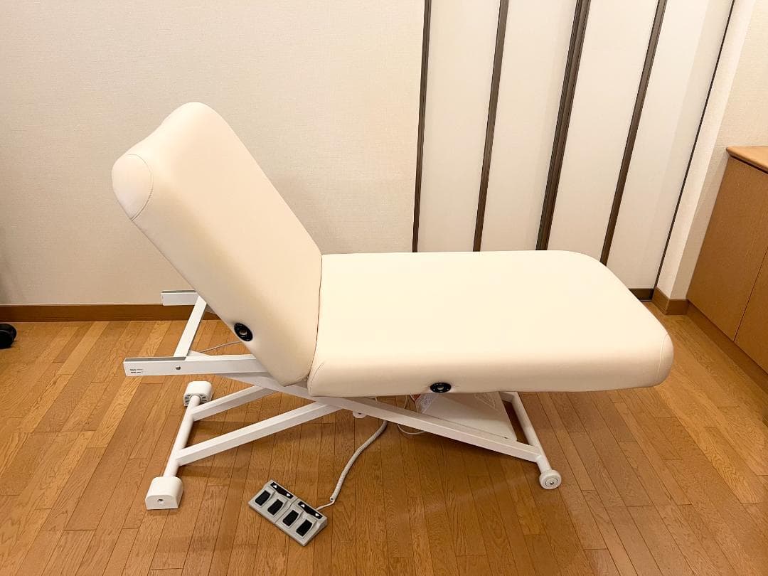 【美品・業務用】フォンタナ フィレンツェ 電動エステベッド 幅75cm｜送料込み