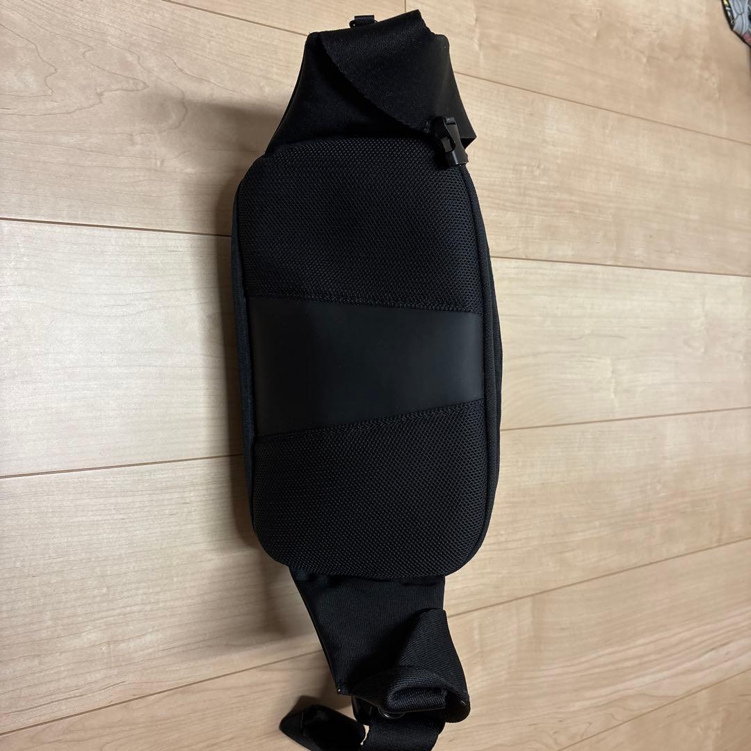 pomulu ポムル ヒップシートブラック