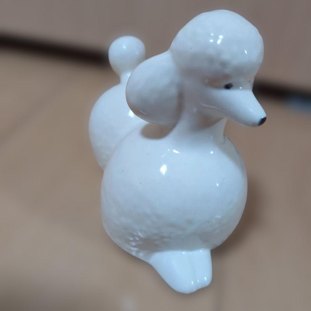 週末価格　リサ・ラーソン　陶器製ホワイトプードル置物