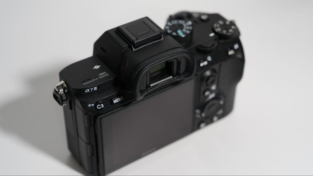 SONY α7 III