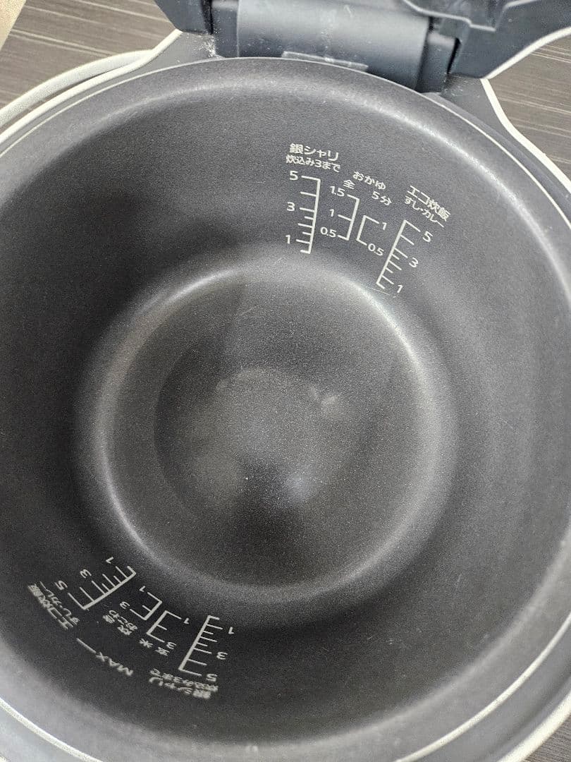 Panasonic パナソニック 圧力IH炊飯器 SR-NB102 2022年製