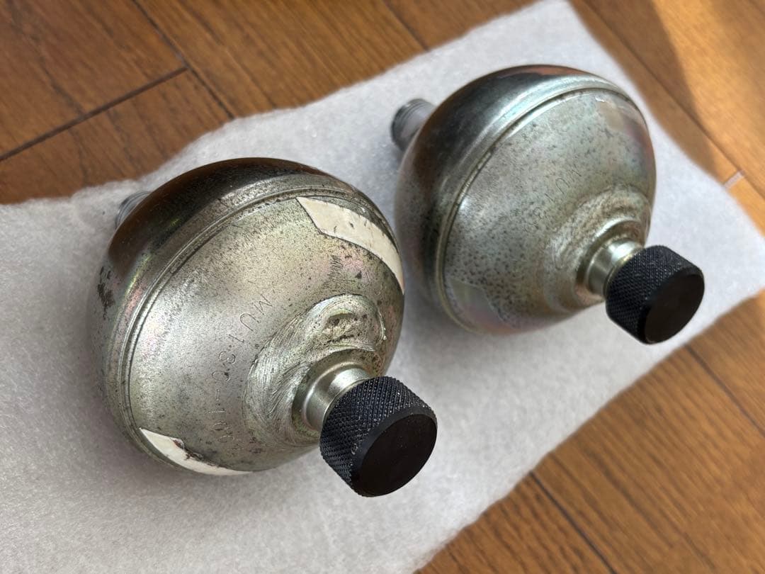 アキュムレーター2個セット MU130-100Z ハイドロ　ローライダー