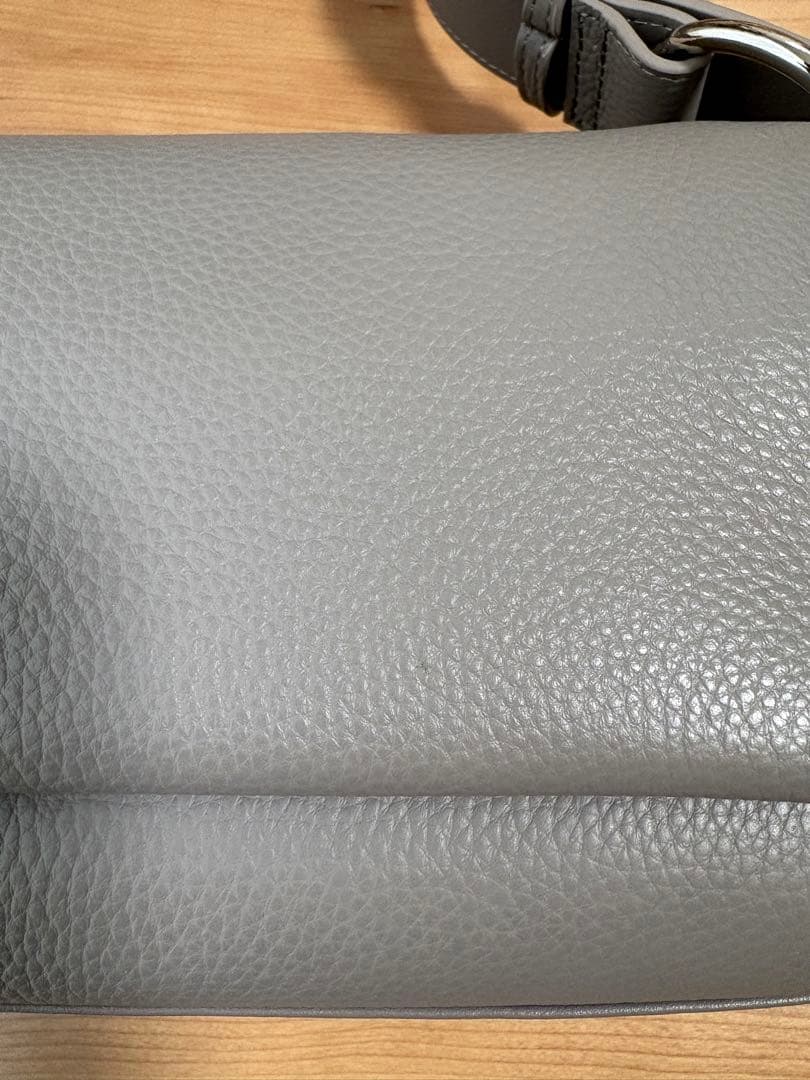 Beardsley ビアズリー　ボディバッグ