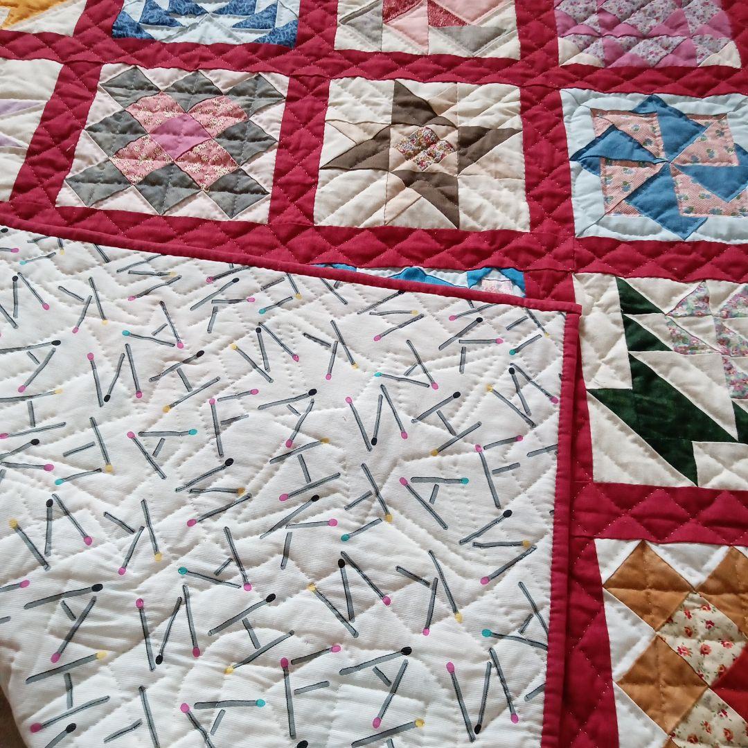 2501 パッチワークキルト　タペストリー　114×93㎝