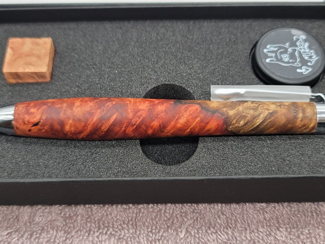 新品　こぶた工房　極上花梨瘤　紅白　シャープペンシル0.5ミリ