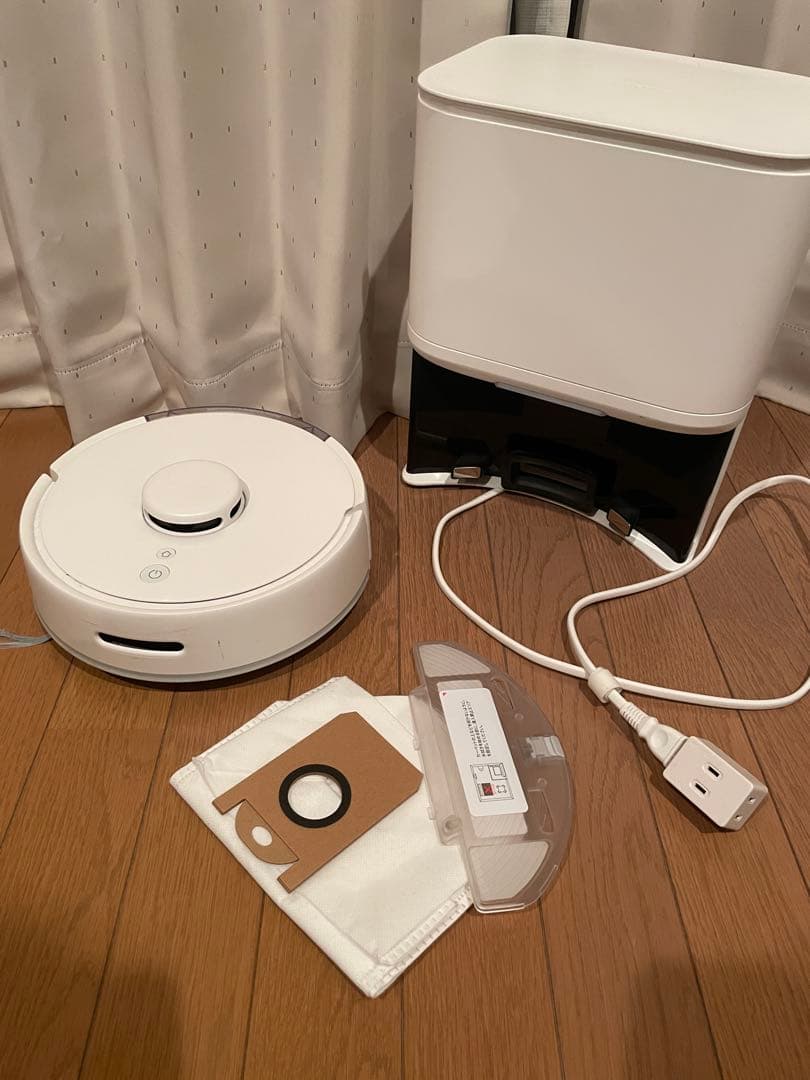 SwitchBot ロボット掃除機K10+