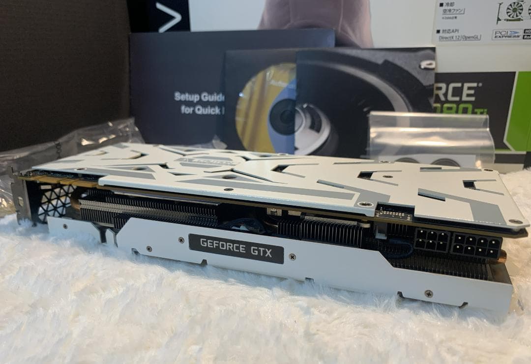 グラフィックボード・グラボ・ビデオカード GALAX GTX 1080 Ti EXOC White 11GB