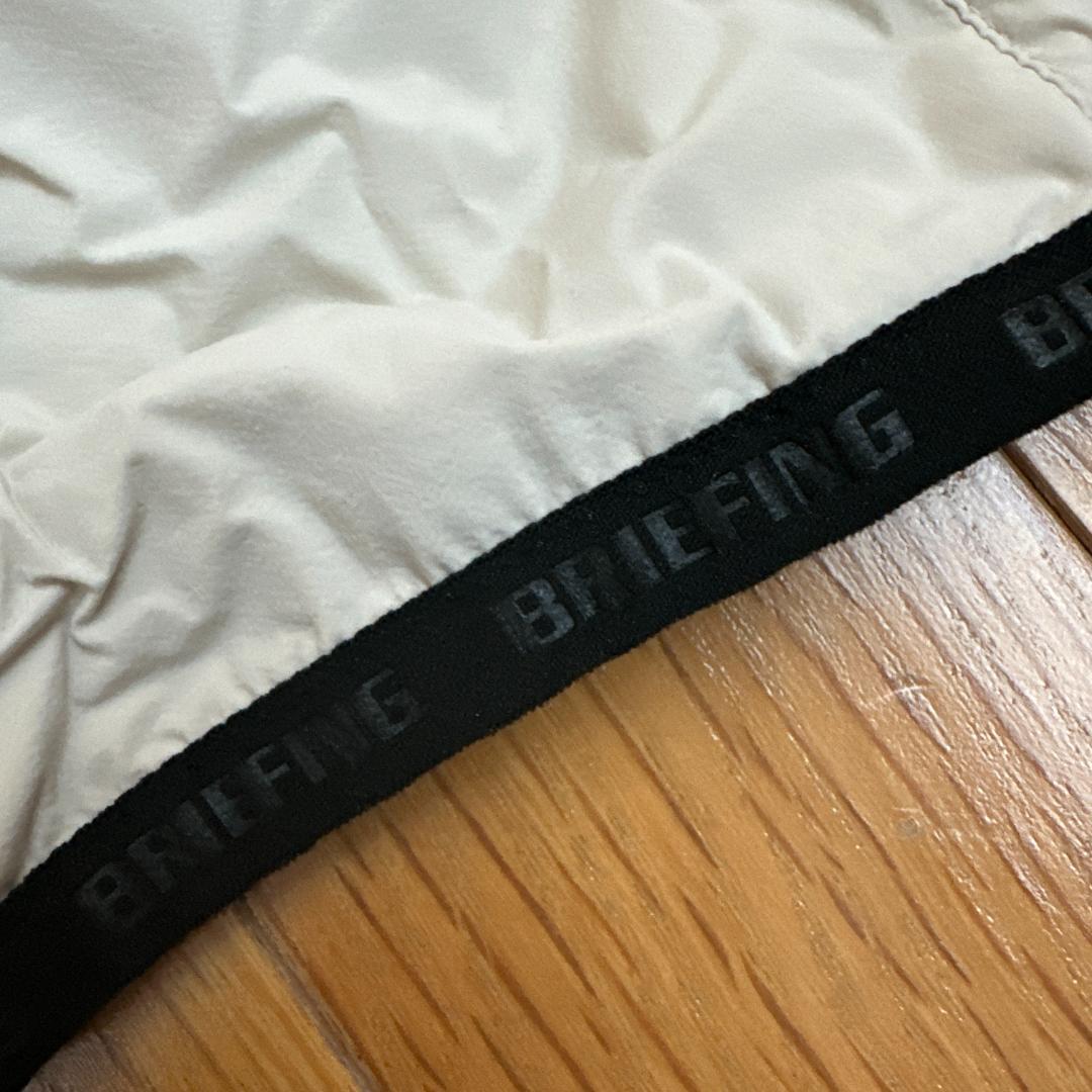 ブリーフィング　ウインドブルゾン