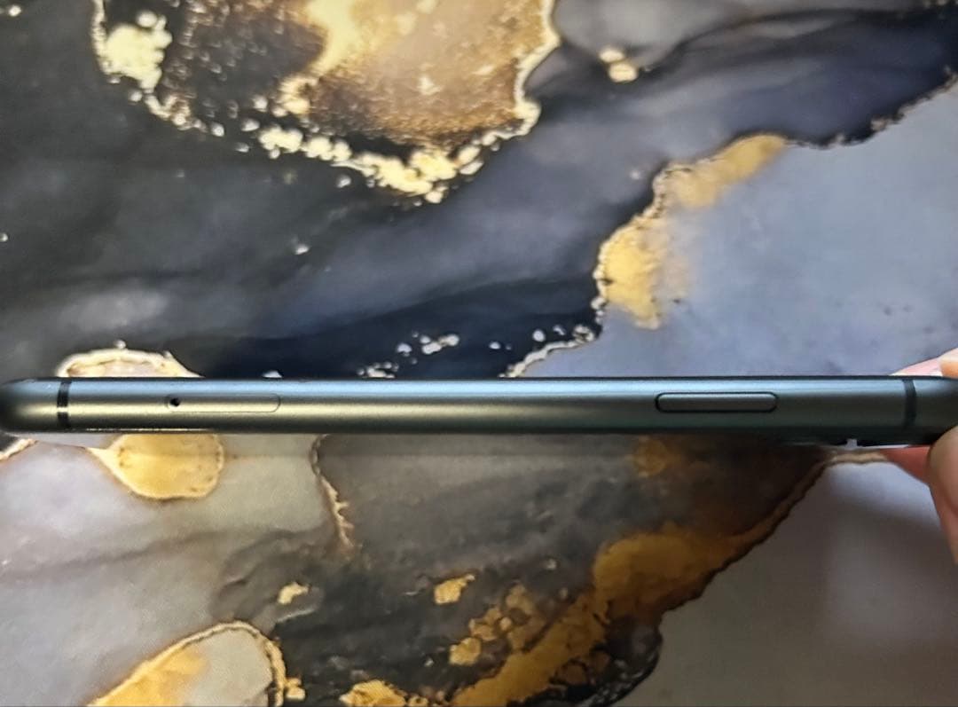 携帯電話本体 iPhone11 128GB (docomo)