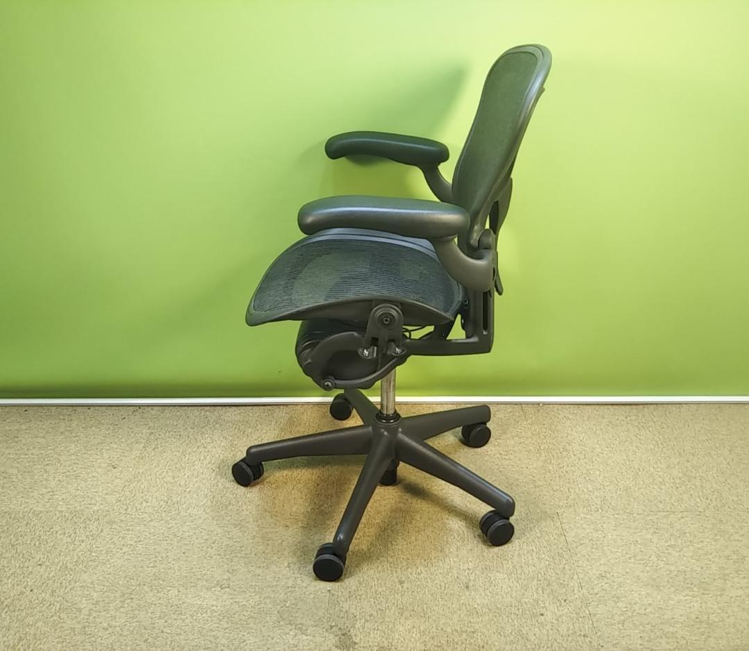 bj　アーロンチェア　Aサイズ　フル装備　レバー式可動肘　前傾機能有り　中古品