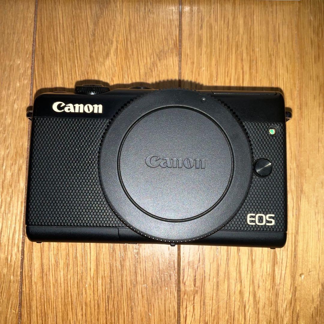 Canon EOS M100 ダブルレンズキット　ブラック　ミラーレスカメラ