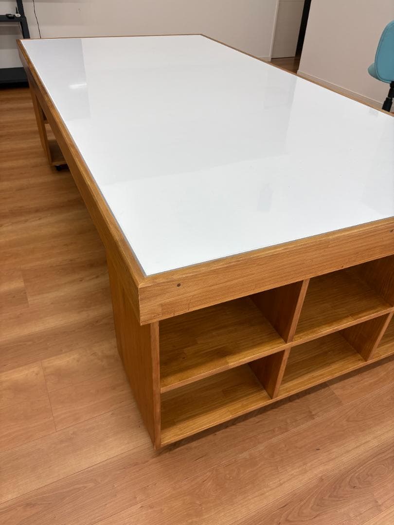 大型テーブル（ホワイトボード天板＆収納棚付き）247 × 126 × 72