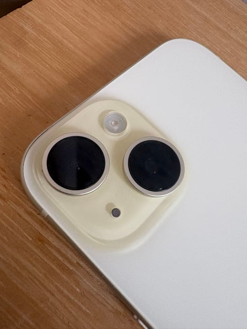 【無音カメラ】Apple iPhone 15 128GB【カナダ版】イエロー